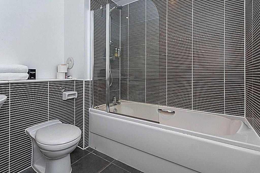 Modern 2 Bed Apartment With Stunning Seaside View Edinburgh Luaran gambar